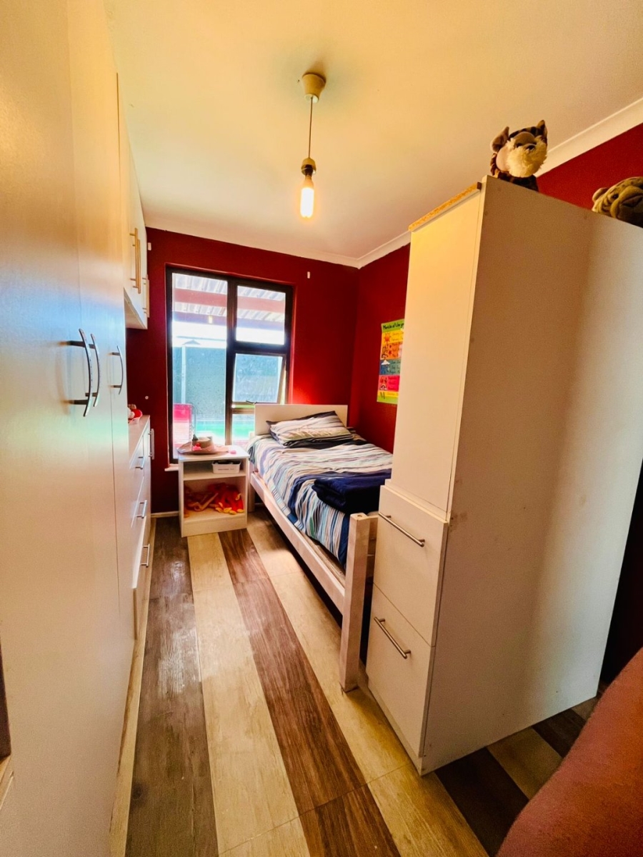 4 Bedroom Property for Sale in Wavecrest Western Cape